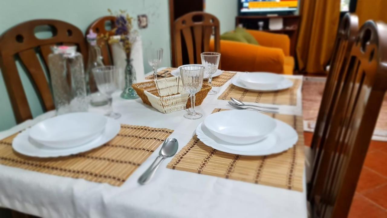 Calmly, Spacious Apartment Next To Usa Embassy Тирана Екстер'єр фото