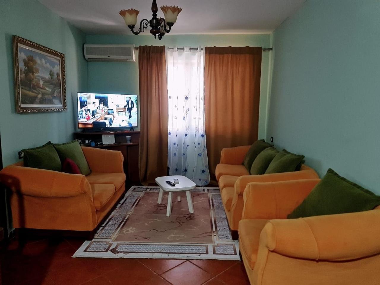 Calmly, Spacious Apartment Next To Usa Embassy Тирана Екстер'єр фото