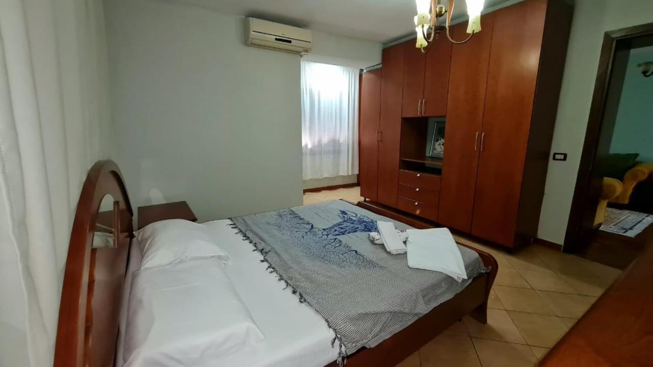 Calmly, Spacious Apartment Next To Usa Embassy Тирана Екстер'єр фото